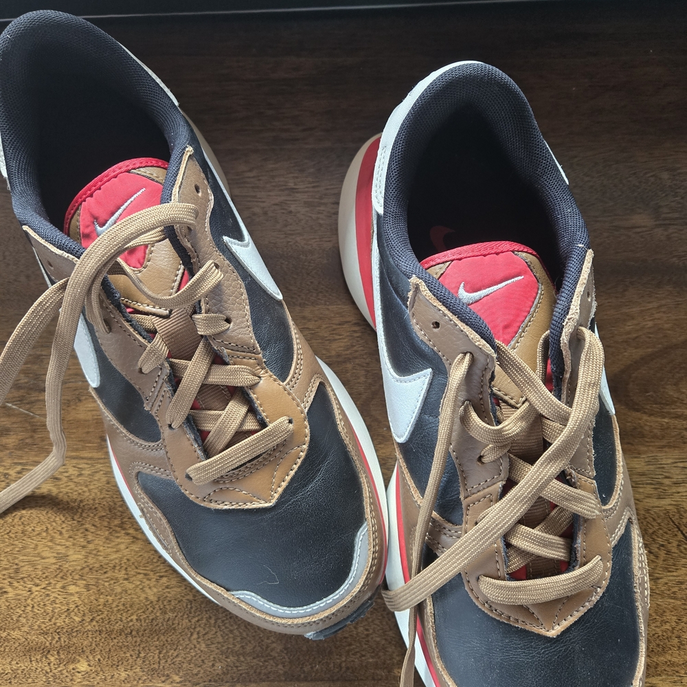 Nike Women's Black, Brown, and Red Sneakers